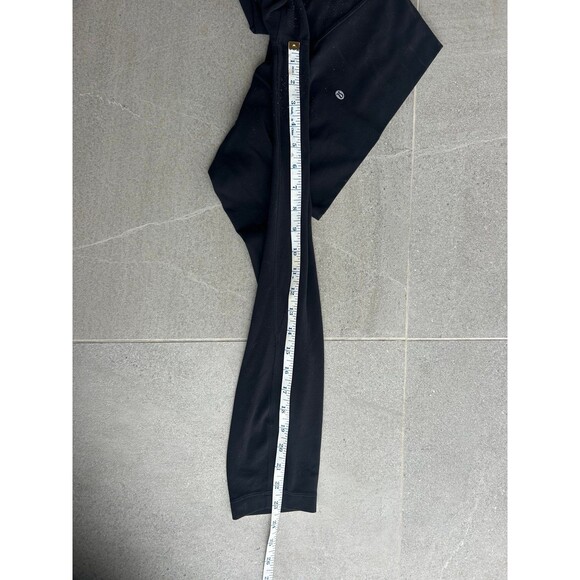 Lululemon leggings 23in Black size 6 - Picture 6 of 8